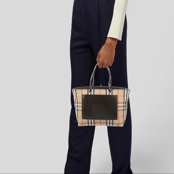 Burberry London Leather-Trimmed Nova Check Tote - Picture 4 of 4